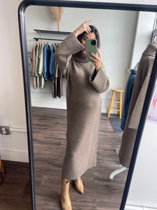 Sweater Weather Maxi Dress / Mocha